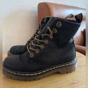 Dr Martens Air Wair lace up ankle boot Sz 38